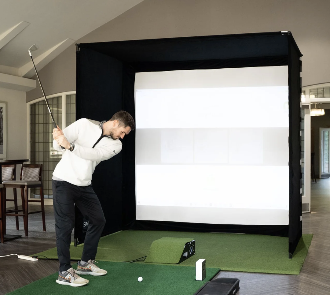 Recinto SimBox Golfbays simulador de golf - Imagen 2